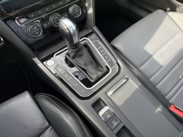 Volkswagen Passat B8 Variant 2.0 TDI BlueMotion SCR 190KM 2019 Volkswagen Passat TDI 190KM Highline R-Line Panorama Kam. 360 Keyless, zdjęcie 27