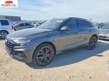 Audi Q8 2022 Audi Q8 Premium Plus S-Line 2022 3.0 Benzyna 335KM