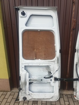 RENAULT MASTER III 10-19 ДВЕРЬ ЗАДНЯЯ ЛЕВАЯ В КОМПЛЕКТЕ