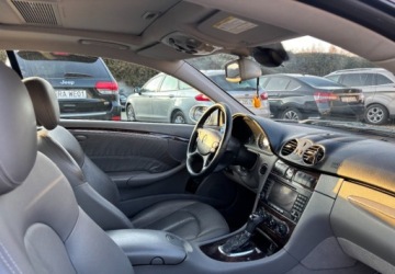 Mercedes CLK W209 Coupe C209 3.0 V6 (320 CDI) 224KM 2005 Mercedes-Benz CLK Coupe 3.0 Diesel 224KM, zdjęcie 9