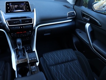 Mitsubishi Eclipse Cross SUV 1.5 T 163KM 2020 Mitsubishi Eclipse Cross 1.5 T-MIVEC, zdjęcie 7