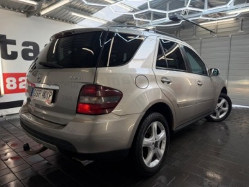 Mercedes Klasa M W164 Off-roader 3.0 V6 (320 CDI) 224KM 2008 Mercedes-Benz ML polski salon niski przebieg bogata opcja wyposazenia bezw, zdjęcie 29
