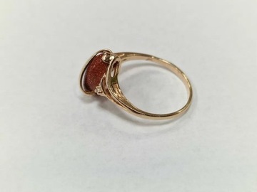 Złoty pierścionek damski/ 585/ 2.73 gram/ R17/ Piasek Pustyni