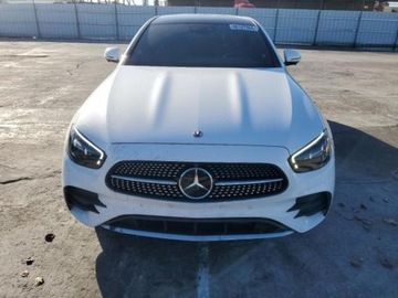 Mercedes Klasa E W213 2022 Mercedes-Benz Klasa E 350, 2022r., 2.0L, zdjęcie 4