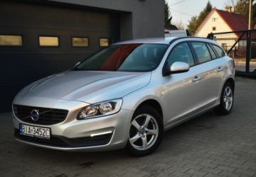 Volvo V60 I Kombi Facelifting 2.0 D2 DRIVE-E 120KM 2018