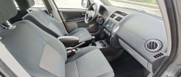 Suzuki SX4 I Hatchback 1.6 i 16V VVT 107KM 2006 Suzuki SX4 Suzuki SX4 1.6 VVT 4x2 Comfort 1.6 Benzyna 107KM, zdjęcie 7