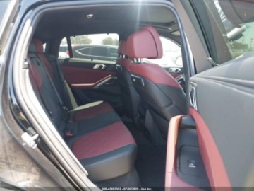 BMW Seria 6 G32 2024 BMW X6M 2024, od ubezpieczalni 4.4 Benzyna 523KM, zdjęcie 7