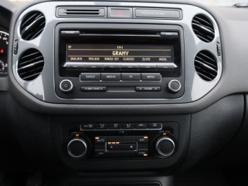 Volkswagen Tiguan I SUV Facelifting 2.0 TDI CR DPF BlueMotion 140KM 2014 VW Tiguan 2.0 TDI, Salon Polska, Serwis ASO, 4X4, zdjęcie 16