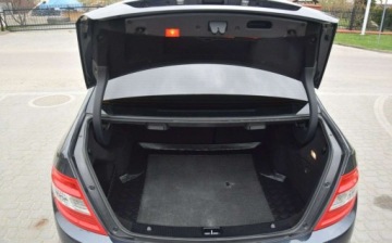 Mercedes Klasa C W204 Limuzyna 1.6 180 K BlueEFFICIENCY 156KM 2009 Mercedes-Benz Klasa C 1.6B Kompresor Oryginal Lakier Klima Grzane Fotele S, zdjęcie 14