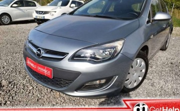Opel Astra J Hatchback 5d 1.4 Turbo ECOTEC 120KM 2012 Opel Astra Opel Astra j 1.4 16v klima pdc kamera navi stan bdb gwarncja pr