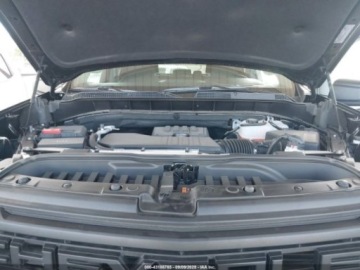 Chevrolet Silverado II 2025 Chevrolet Silverado 2025r., 4x4, 2.7L 2.7 Benzyna 310KM, zdjęcie 9