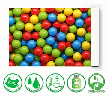 Защитный коврик для стола 120 см детский с мячами.