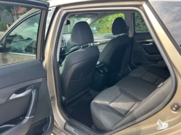 Hyundai i40 Kombi 1.7 CRDi HIGH 136KM 2015 Hyundai i40 LEDY XENON NAWIGACJA PARKTRONIC KAMERA GRZANE FOTELE TEMPOMAT, zdjęcie 5