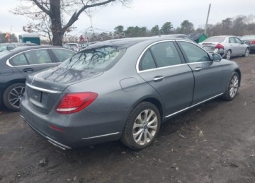 Mercedes Klasa E W213 2019 Mercedes-Benz Klasa E 2019r., E 300 4matic, 2L, od ubezpieczalni 2.0 244KM, zdjęcie 3