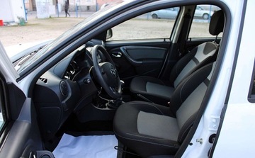 Dacia Duster I SUV Facelifting 1.2 TCe (Euro 6) 125KM 2017 Dacia Duster Stan IDEALNY Bezwypadkowy 1.2 Benzyna 125KM, zdjęcie 13