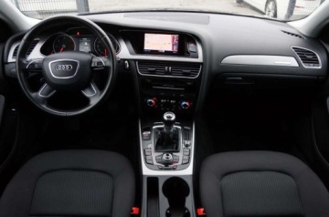 Audi A4 B8 Limousine Facelifting 2.0 TDI 177KM 2012 Audi A4 Limousine 2.0 TDI CR 177 KM, 4x4, Lift, Navi, Biksenon, LED, Zarej, zdjęcie 9