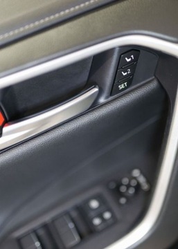 Toyota RAV4 V SUV 2.5 Hybrid Dynamic Force 218KM 2020 Toyota RAV4 2.5 Hybrid Executive 4x2 2.5 Hybryda 218KM, zdjęcie 34