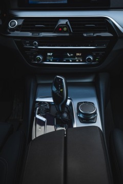 BMW Seria 5 G30-G31 Limuzyna Facelifting 2.0 520d 190KM 2021 BMW 520 d 2.0 Shadow Line Steptronic, zdjęcie 12