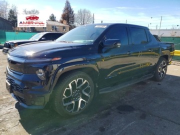 Chevrolet Silverado II 2024 Chevrolet Silverado rst, 2024r., 4x4, Elektryczny 355KM