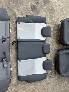 FOTELE PRZEDNIE KANAPA OPARCIE TOYOTA YARIS III 2018r. 5D