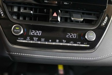 Toyota Corolla XII Sedan Facelifting 1.8 Hybrid 140KM 2023 Toyota Corolla 1.8 Hybrid Comfort 1.8 Hybryda 140KM, zdjęcie 32