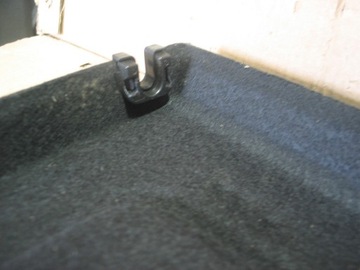 polka bagaznika ford fiesta mk8 czarna H1BB-A46668-AD