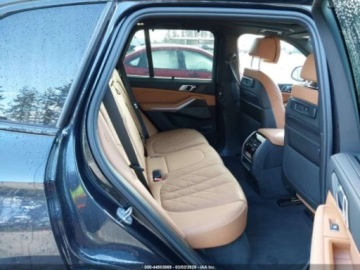 BMW X5 G05 2023 BMW X5 M50i 2023 4.4 Benzyna 523KM, zdjęcie 14