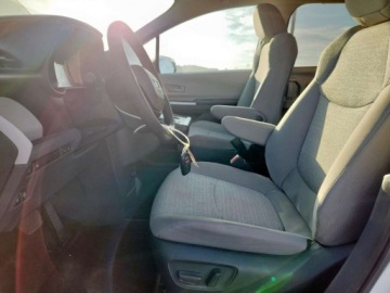 Toyota Sienna III 2024 Toyota Sienna Le 2.5 Hybryda 245KM, zdjęcie 7