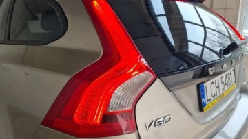 Volvo V60 I Kombi 2.4 D5 215KM 2011 Volvo V60 2,4 D5 215KM AWD 267tys.km, automat, navi, tempomat, sewisowany, zdjęcie 24