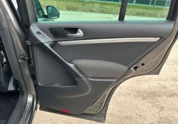 Volkswagen Tiguan I SUV Facelifting 2.0 TDI BlueMotion Technology 150KM 2016 Volkswagen Tiguan Volkswagen Tiguan 2.0 TDI SCR 4MOTION BlueMotion Technol, zdjęcie 29