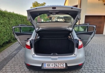 Renault Megane II Sedan 1.6 16V 110KM 2009 Renault Megane Renault Megane Renault Megane 1.6I 110PS Zadbane 1.6 Benzyna, zdjęcie 10