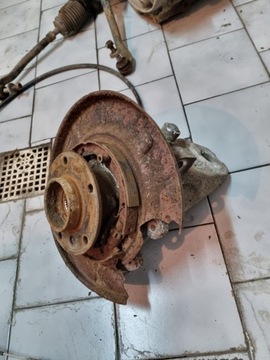 PIASTA ZWROTNICA ŁOŻYSKO BMW E39 KOMBI TOURING LEWY TYŁ LEWE TYLNE