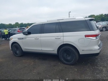 Lincoln Navigator III 2022 Lincoln Navigator Reserve 2022 3.5 Benzyna 440KM, zdjęcie 2