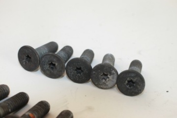 БОЛТЫ КРЕПЛЕНИЯ ПЕРЕДНЕГО ТОРМОЗНОГО ДИСКА BMW R 1250 GS 2024