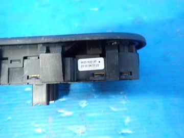 KS PANEL OKNO LEVÝ PŘEDNÍ ŘIDIČE PEUGEOT 307 96351622XT