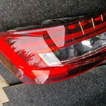 КОМПЛЕКТ ЗАДНИХ ЛАМП. SKODA SUPERB III COMBI ЕВРОПА