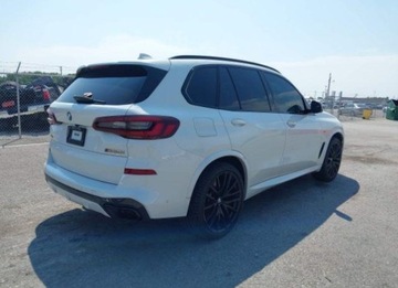 BMW X5 G05 2021 BMW X5 2021, 4.4L, 4x4, M50I, po gradobiciu, zdjęcie 5