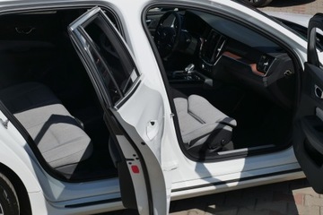 Volvo V60 II  Kombi Plug-in 2.0 T6 Plug-In Hybrid 341KM 2021 Volvo V60 T6 341ps AWD Inscription 360 Hak Harman Pamięć Ogrz.Szyba+Kierown, zdjęcie 23