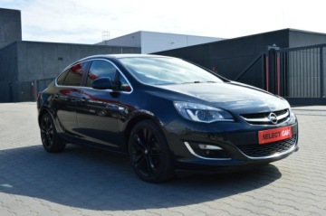 Opel Astra J Sedan 1.4 Turbo ECOTEC 140KM 2014 Opel Astra Sedan 1,4 Turbo 140Km Xenon Ledy Navi, zdjęcie 19