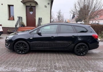 Opel Astra J Sports Tourer Facelifting 1.4 Turbo ECOTEC 140KM 2013 Opel Astra 1,4 TURBO 140KM Climatronic Xenon LED Navi Bezwypadkowy Serwis, zdjęcie 2
