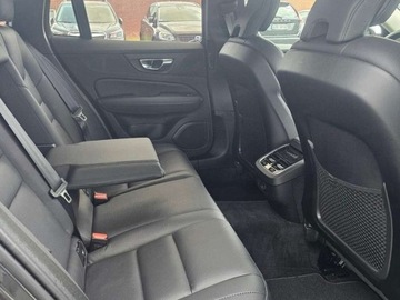 Volvo V60 II  Kombi Plug-In Facelifting 2.0 T6 350KM 2025 VOLVO V60 T6 AWD Plug-In Hybrid Plus Bright Combi 2.0(350KM) 2025, zdjęcie 11