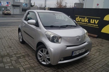 Toyota iQ 2011 Toyota iQ 1.33 Plus CVT 98KM 2011r FV23%