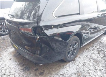 Toyota Sienna III 2024 Toyota Sienna 2024, 2.5L, 4x4, WOODLAND EDITION, od ubezpieczalni 2.5 189KM, zdjęcie 4