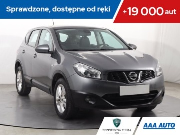 Nissan Qashqai I Crossover 2.0 dCi 150KM 2011 Nissan Qashqai 2.0 dCi, Salon Polska