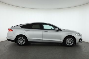 Ford Mondeo V Liftback Facelifting 2.0 EcoBlue 150KM 2019 Ford Mondeo 2.0 EcoBlue, Salon Polska, zdjęcie 5