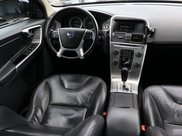 Volvo XC60 I SUV 2.0 D3 163KM 2010 Volvo XC60 D3, Automat, Skóra, Xenon, Bi-Xenon, zdjęcie 6