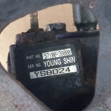 KIA SONATA HYUNDAI ČERPADLO SERVA 57100-38000