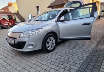 Renault Megane II Sedan 1.6 16V 110KM 2009 Renault Megane Renault Megane Renault Megane 1.6I 110PS Zadbane 1.6 Benzyna, zdjęcie 4