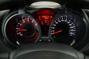 Nissan Juke I Nismo RS 1.6L turbo DIG-T 218KM 2016 Nissan Juke 1.6 DIG-T Nismo RS, Salon Polska, zdjęcie 10