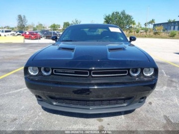 Dodge Challenger III 2023 Dodge Challenger 2023r, SXT, 3.6L 3.6 Benzyna 303KM, zdjęcie 1